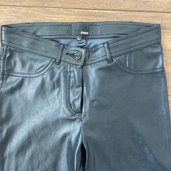 Aritzia Wilfred Low Rise Skinny Black Faux Leather Pants - Picture 4 of 6